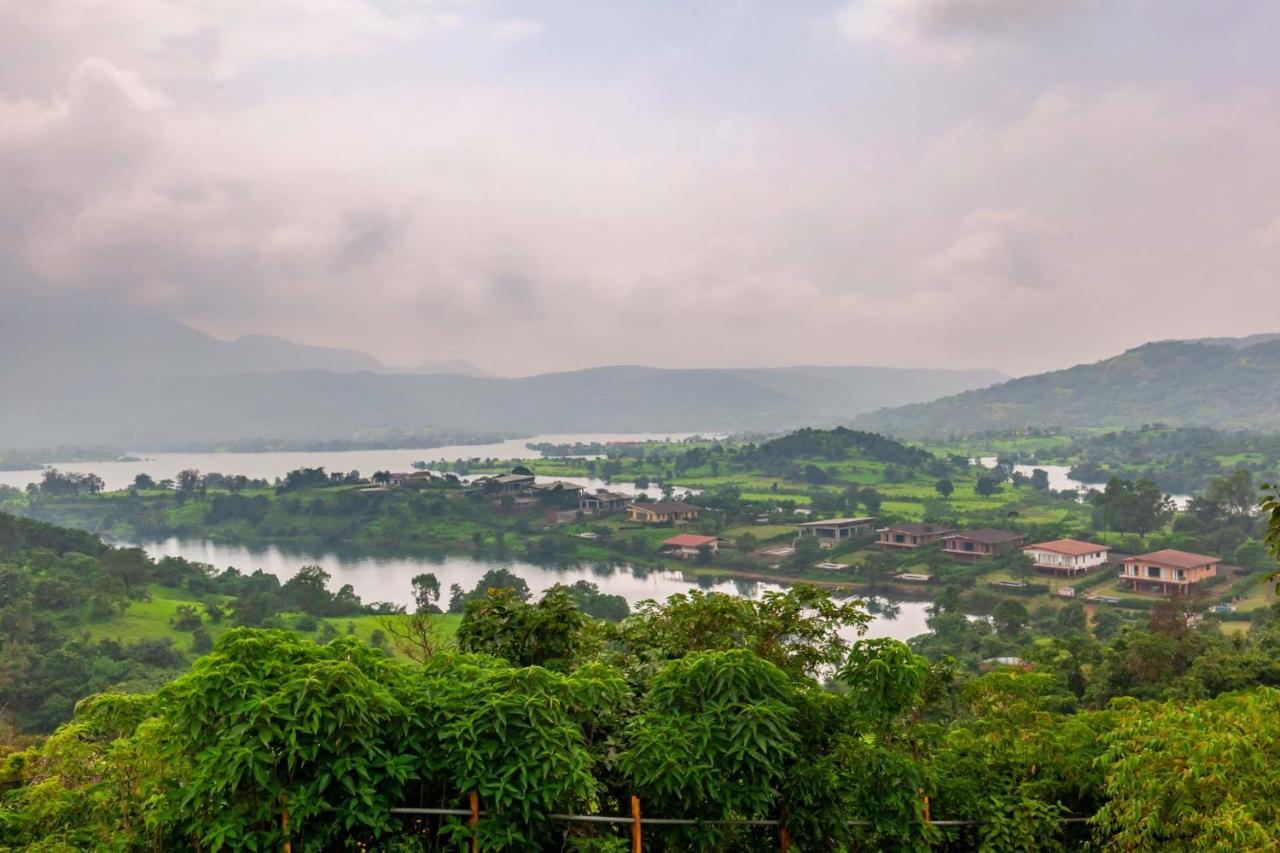 Stayvista'S Shivom Villa 2 - A Serene Escape With Views Of The Valley And Lake Лонавла Екстер'єр фото