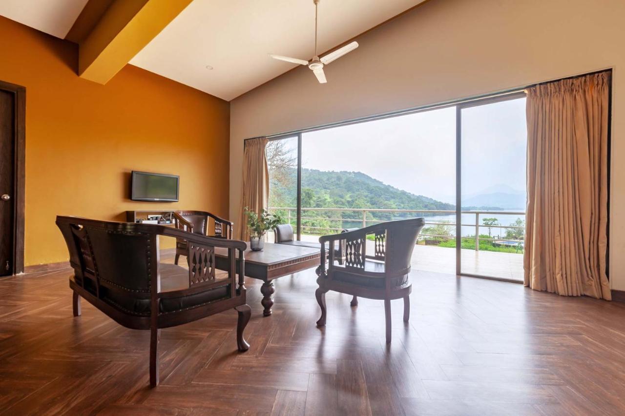 Stayvista'S Shivom Villa 2 - A Serene Escape With Views Of The Valley And Lake Лонавла Екстер'єр фото