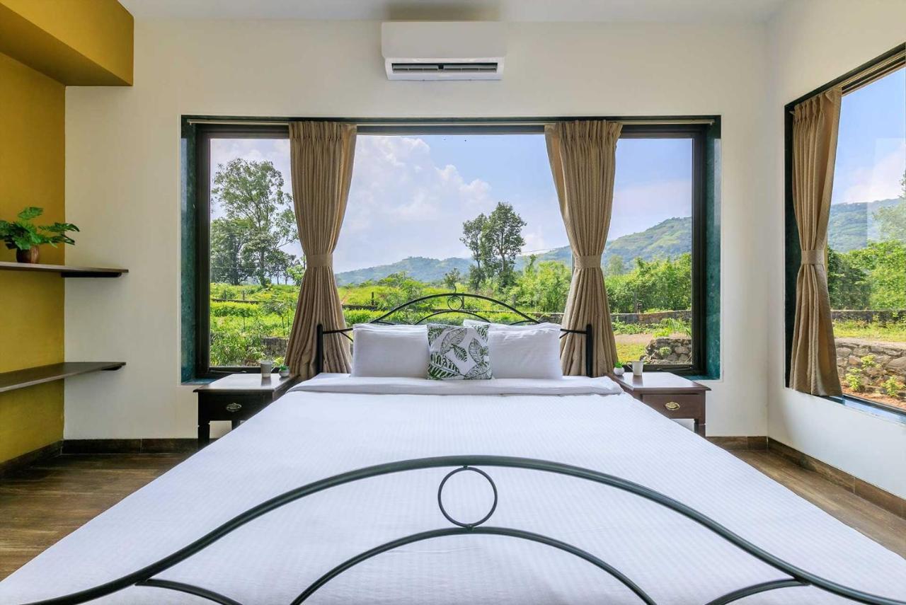 Stayvista'S Shivom Villa 2 - A Serene Escape With Views Of The Valley And Lake Лонавла Екстер'єр фото