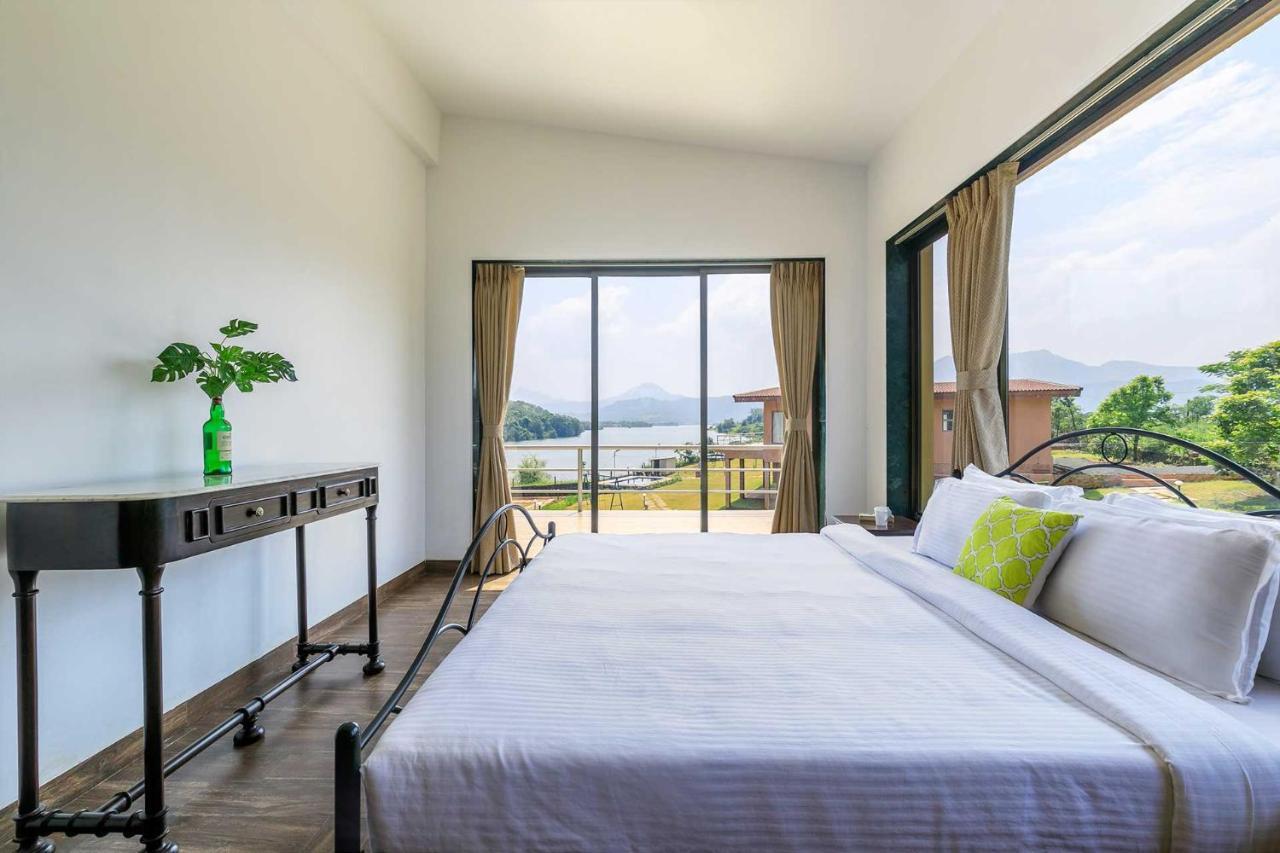 Stayvista'S Shivom Villa 2 - A Serene Escape With Views Of The Valley And Lake Лонавла Екстер'єр фото