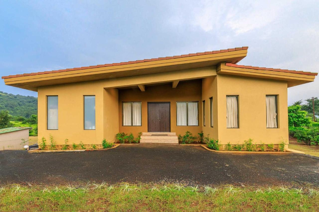 Stayvista'S Shivom Villa 2 - A Serene Escape With Views Of The Valley And Lake Лонавла Екстер'єр фото